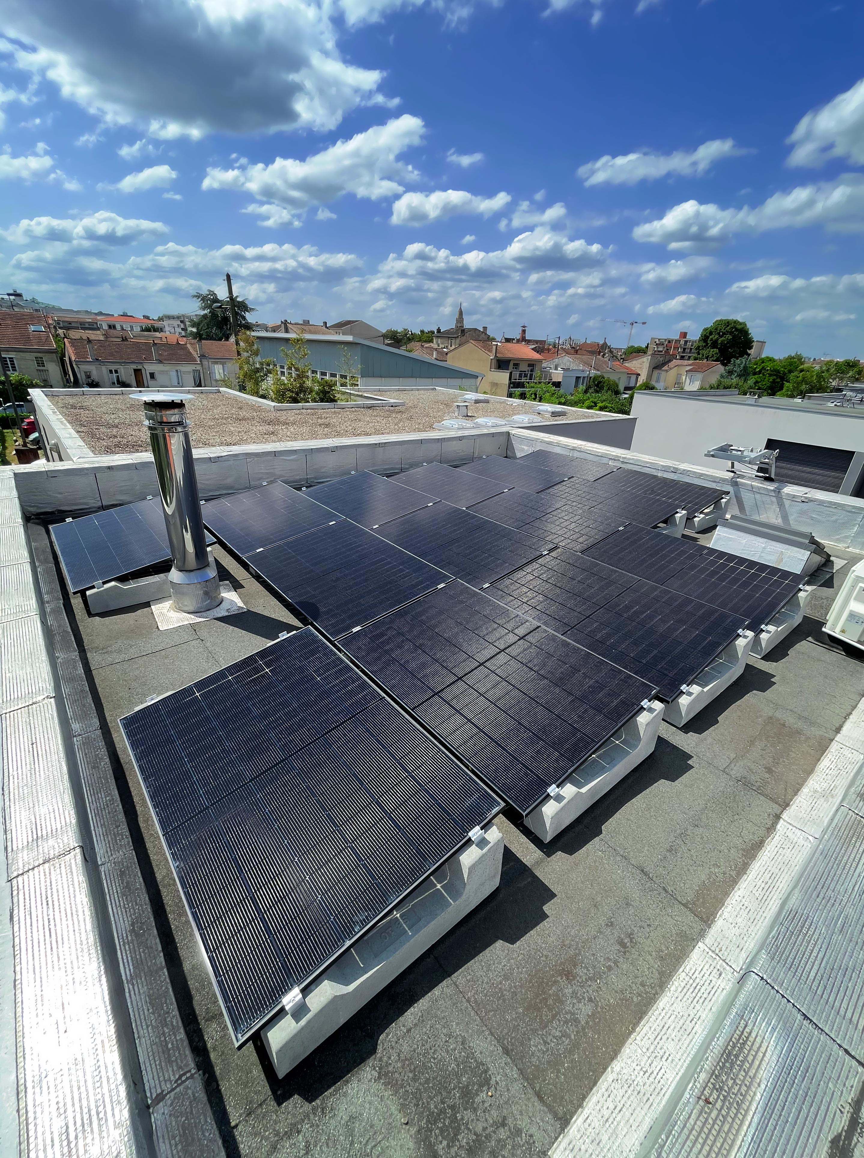 Solar Roof - Empeaux, Frankreich