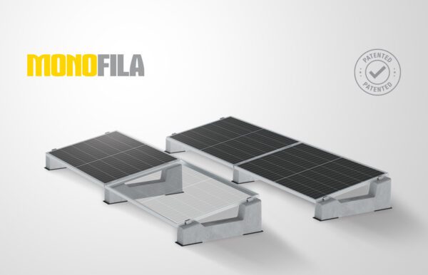 Configurazione modulare del sistema Monofila Sun Ballast: supporto resistente e versatile per installazioni fotovoltaiche su tetti piani, ideale per progetti solari ad alta efficienza.